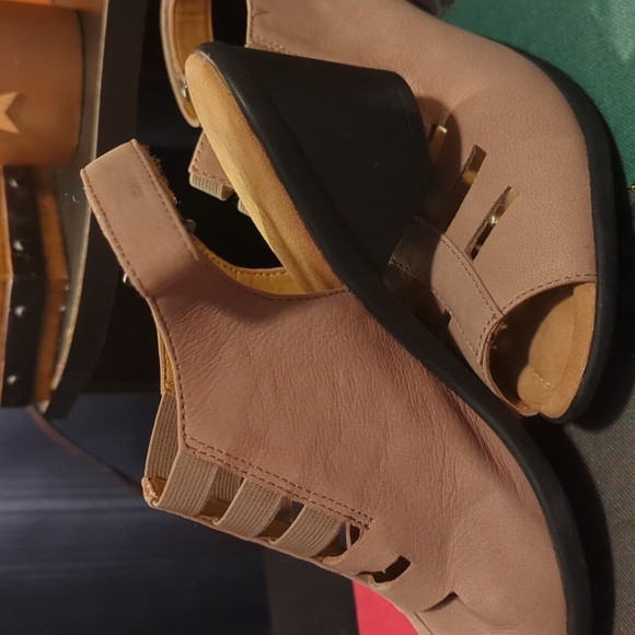 Comfortiva Faye slingback wedge sandals Nubuck leather Women's size 7.5 M NWOB - Picture 6 of 12